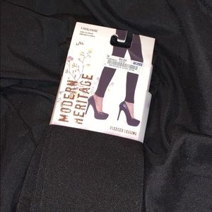 ⭐️black fleeced leggings by Modern Heritage⭐️